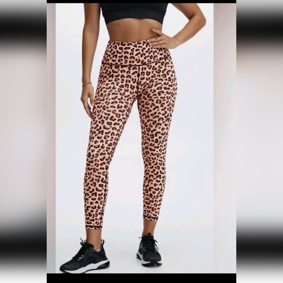 Fabletics Womens Leapord Print Define PowerHold High-Waisted 7/8 Legging XS - Picture 1 of 11